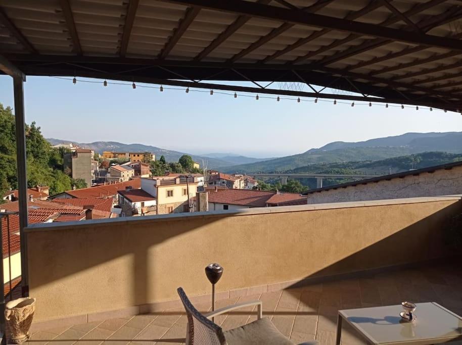 Casa Torre Con Terrazza Panoramica Villa Futani Екстериор снимка